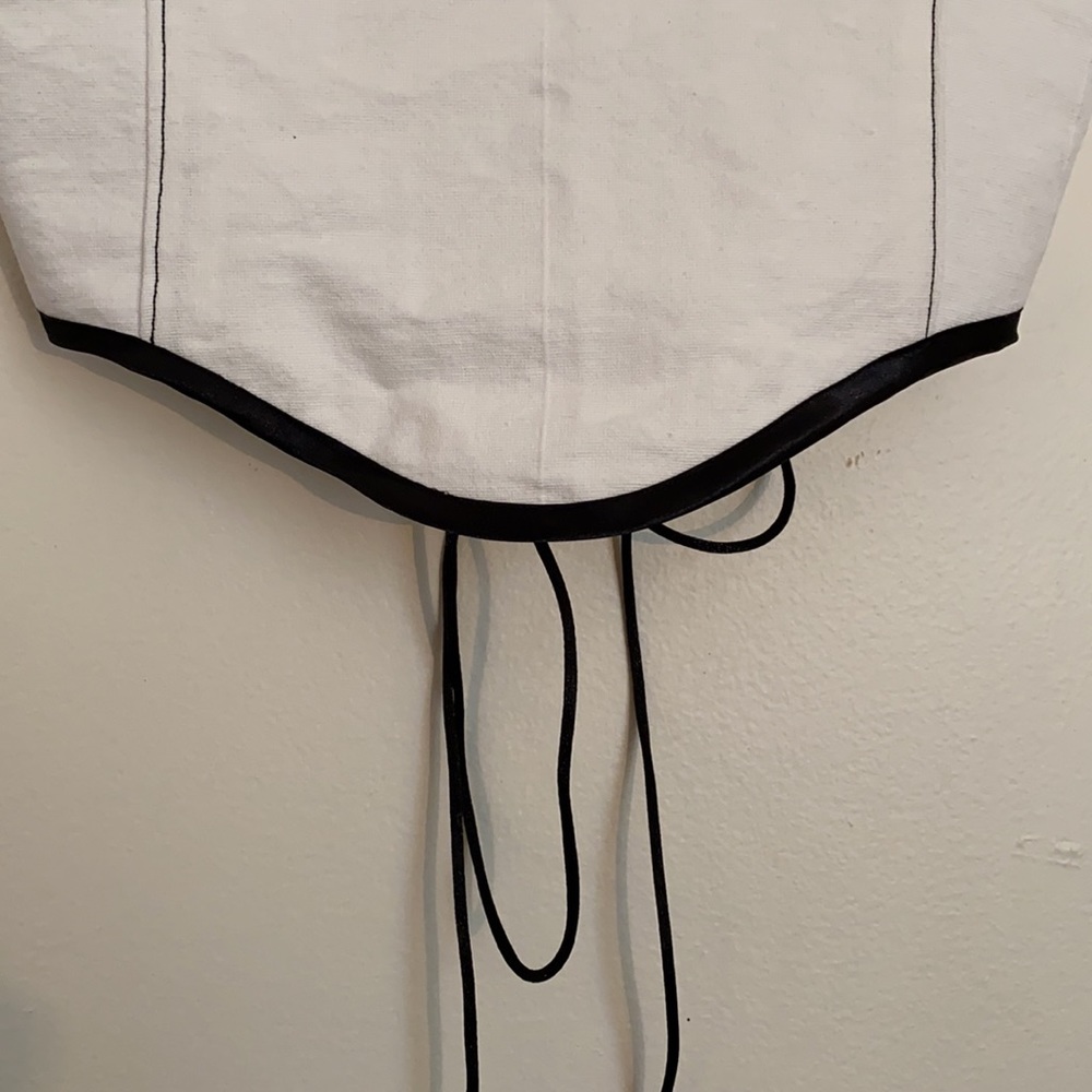 White Cotton Corset Made in Canada - Picture 7 of 9
